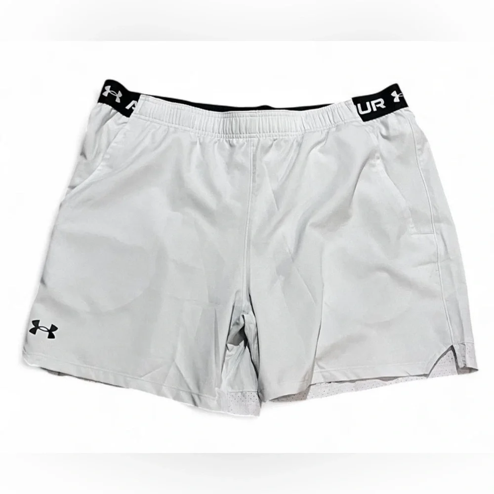 Under Armour Black and White Fitted Shorts - Picture 2 of 7